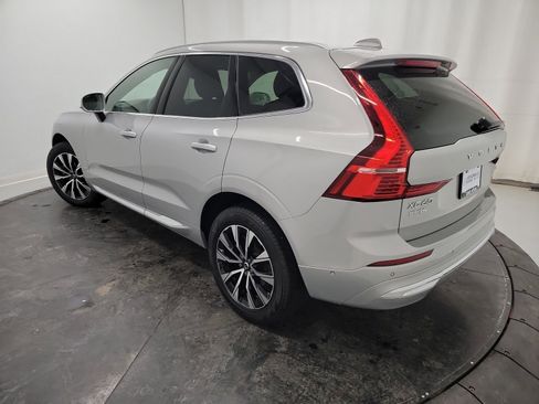 Used 2023 Volvo XC60 B5 Plus image 6