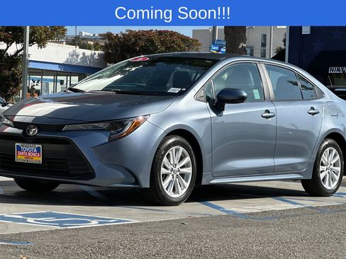 Used 2026 Toyota Corolla LE w/ LE Premium Package FWD image 8
