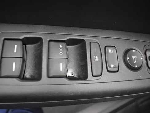 Used 2024 Honda CR-V LX image 21