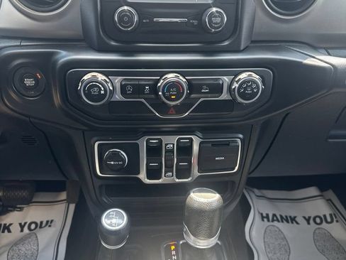 Used 2020 Jeep Gladiator Sport w/ Quick Order Package 24S AWD/4WD image 10