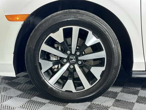 Used 2025 Honda Odyssey EX-L image 45