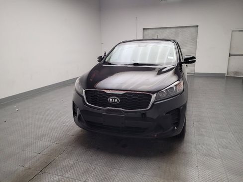 Used 2020 Kia Sorento LX FWD image 15