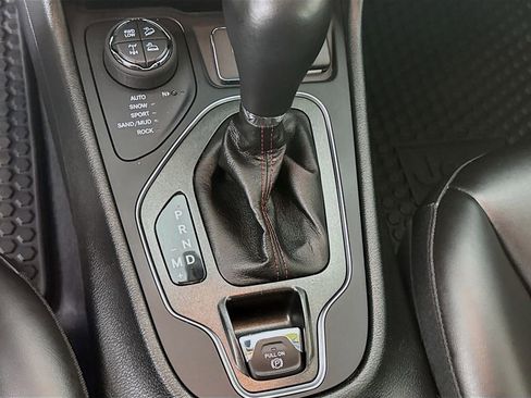 Used 2022 Jeep Cherokee Trailhawk w/ Sound & Nav Group image 20