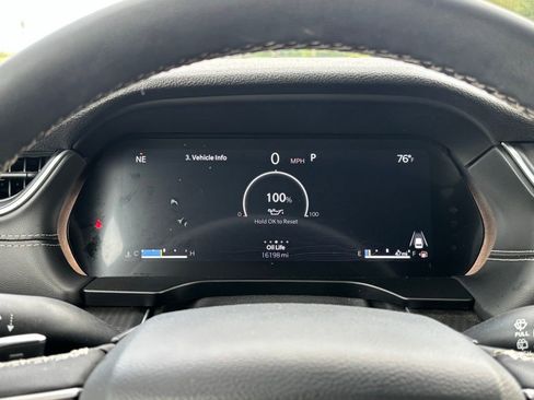 Used 2025 Jeep Grand Cherokee L Laredo image 25