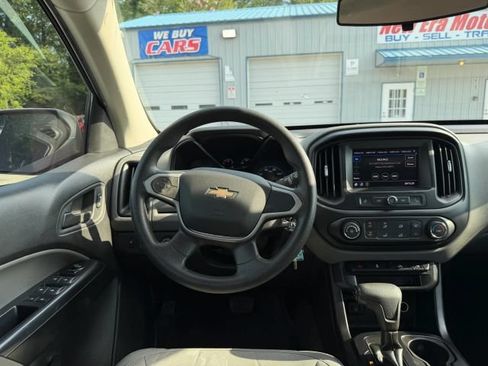 Used 2020 Chevrolet Colorado W/T w/ WT Convenience Package AWD/4WD image 12