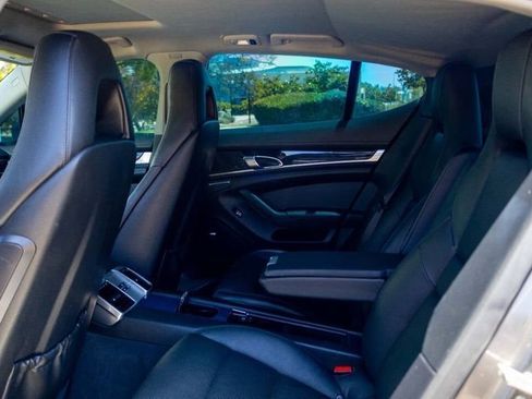 Used 2014 Porsche Panamera S image 46