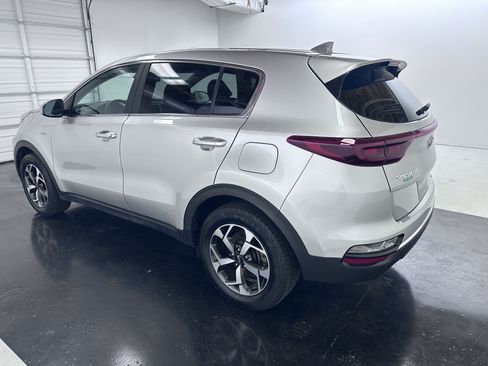 Used 2021 Kia Sportage LX AWD/4WD image 9