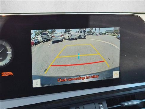 Used 2025 Lexus ES 300h w/ Premium Package FWD image 13