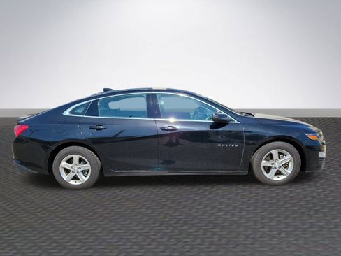 Used 2022 Chevrolet Malibu LT image 4