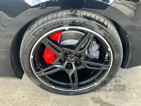 Used 2024 Chevrolet Corvette Stingray Coupe RWD image 11