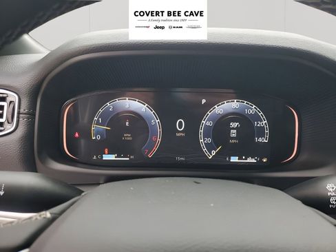 New 2026 Jeep Grand Wagoneer L 2WD image 39