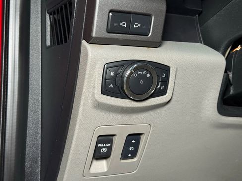 Used 2017 Ford F150 XLT w/ Equipment Group 302A Luxury image 34