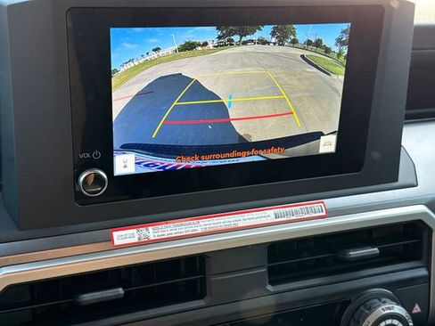 Used 2025 Toyota 4Runner SR5 image 25