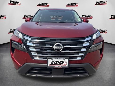 Certified 2026 Nissan Rogue SV AWD/4WD image 2