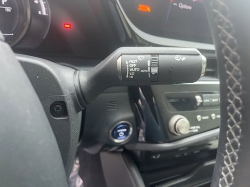 Used 2022 Lexus ES 300h F Sport image 20