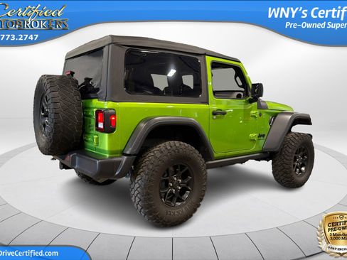 Used 2025 Jeep Wrangler Sport AWD/4WD image 6