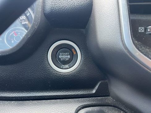 Used 2019 RAM 2500 Big Horn image 27