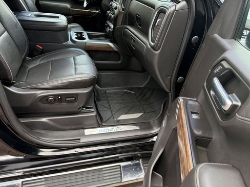 Used 2019 Chevrolet Silverado 1500 High Country AWD/4WD image 22