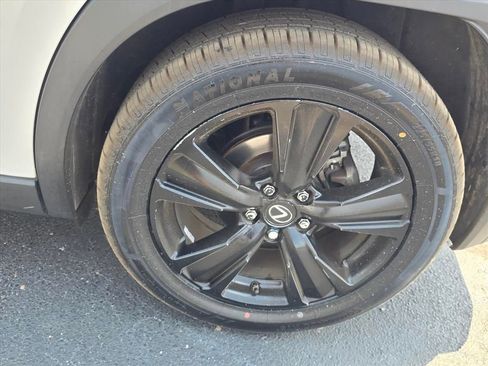 Used 2019 Lexus UX 200 w/ Premium Package FWD image 15