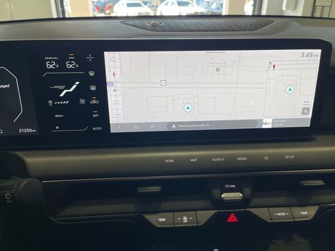 Used 2024 Kia EV9 Light Long Range RWD image 50