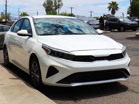 Used 2022 Kia Forte LXS FWD image 14