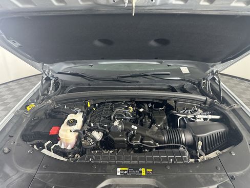 Used 2024 Jeep Grand Cherokee L Limited w/ Luxury Tech Group II image 37