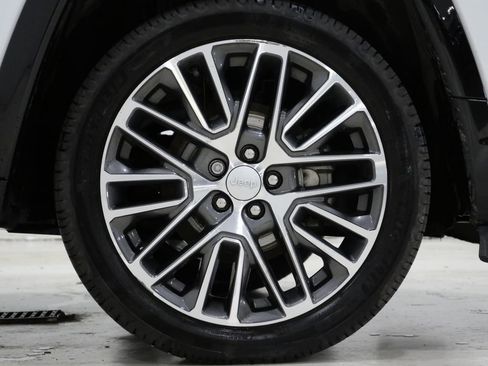 Used 2022 Jeep Compass Limited w/ Elite Group image 10