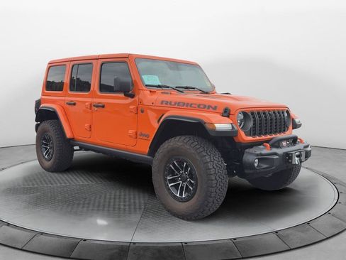 Used 2025 Jeep Wrangler Unlimited Rubicon AWD/4WD image 6