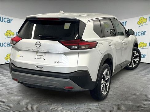 Used 2023 Nissan Rogue SV image 6
