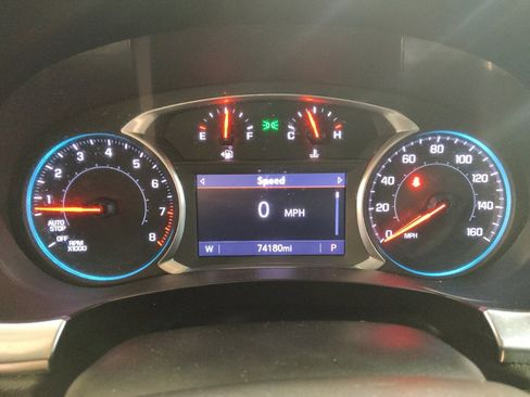 Used 2020 Chevrolet Traverse LT image 23