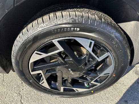 Certified 2023 Kia Sportage SX image 19