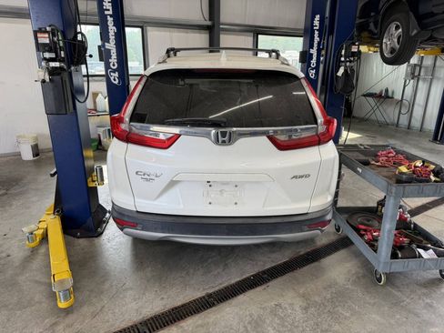 Used 2018 Honda CR-V EX-L image 2