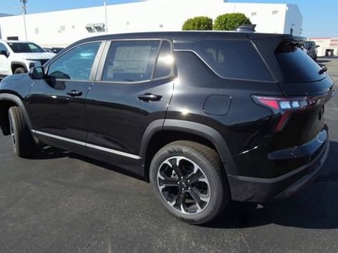 New 2026 Chevrolet Equinox LT w/ Convenience Package II image 6