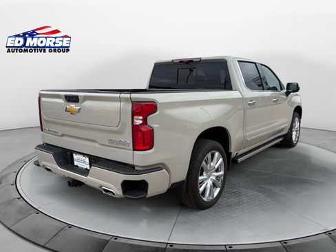 New 2026 Chevrolet Silverado 1500 High Country w/ Technology Package AWD/4WD image 5