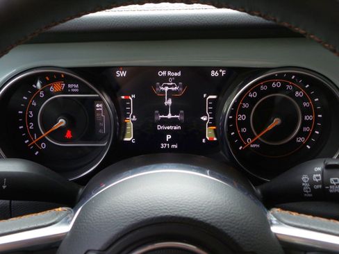 Used 2023 Jeep Wrangler Unlimited Rubicon 392 AWD/4WD image 10