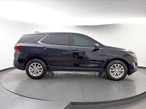 Used 2020 Chevrolet Equinox LT w/ Driver Convenience Package FWD image 11