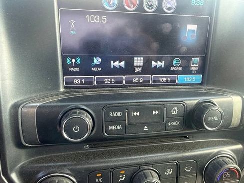 Used 2018 Chevrolet Silverado 1500 LT w/ All Star Edition AWD/4WD image 30