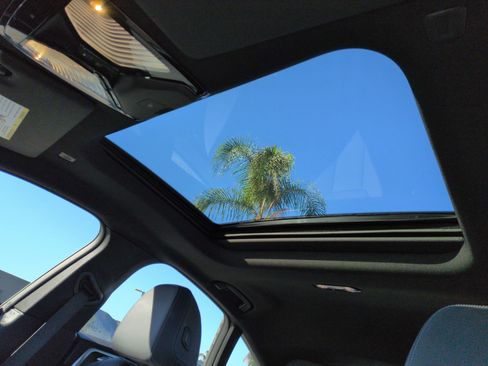 Used 2025 BMW i4 xDrive40i w/ Parking Assistance Package image 28