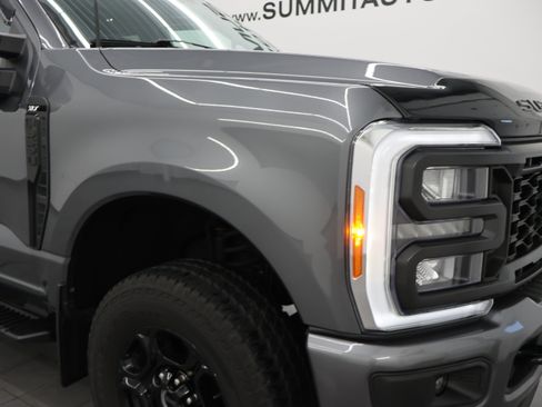 Used 2023 Ford F250 XLT w/ XLT Premium Package AWD/4WD image 25