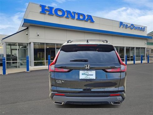 Used 2025 Honda CR-V Sport image 5