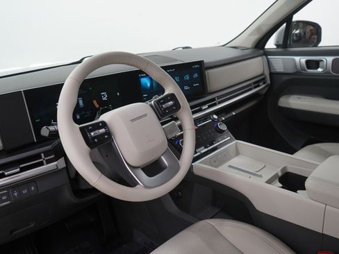 Used 2024 Hyundai Santa Fe SEL image 29