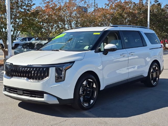 Used 2026 Kia Carnival EX FWD image 7