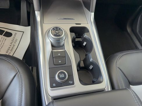 Used 2023 Ford Explorer XLT w/ Equipment Group 202A AWD/4WD image 25