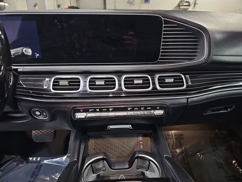 Certified 2024 Mercedes-Benz GLE 580 4MATIC image 28