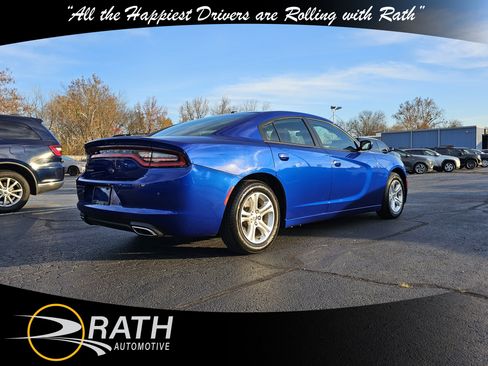 Used 2021 Dodge Charger SXT w/ Leather Interior Group image 6