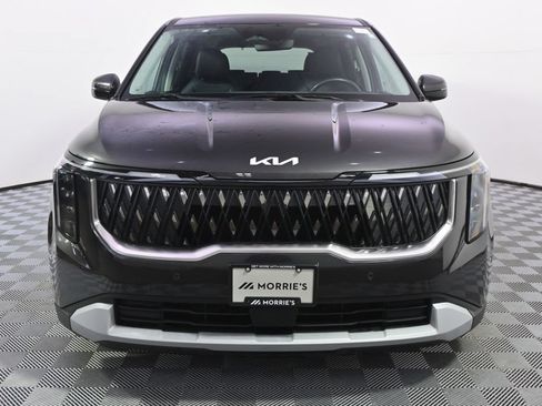 Used 2026 Kia Carnival FWD image 10