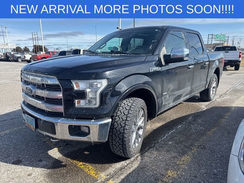 Used 2017 Ford F150 Lariat w/ Equipment Group 502A Luxury image 3