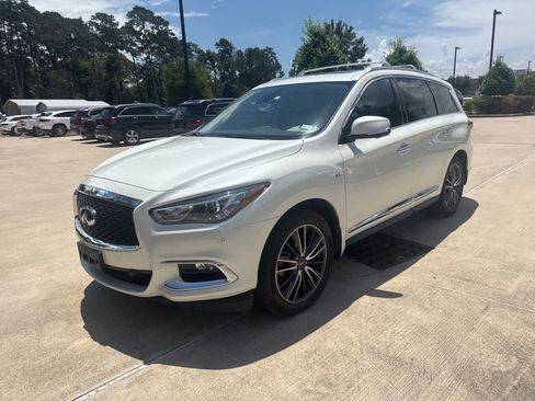 Used 2020 INFINITI QX60 Luxe w/ Sensory Package FWD image 8