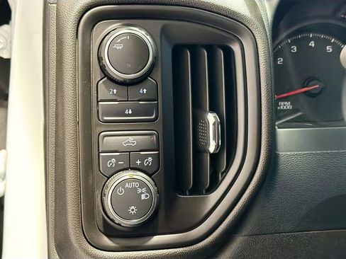 Used 2022 Chevrolet Silverado 2500 W/T w/ WT Convenience Package image 9