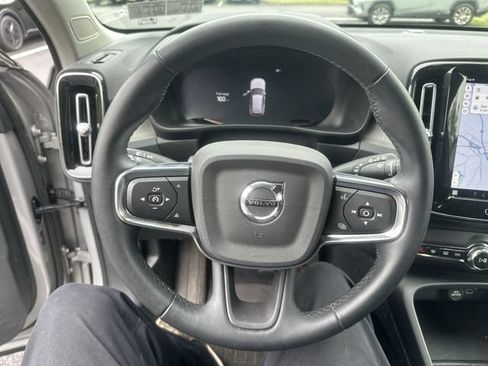 Used 2023 Volvo XC40 B5 Core w/ Convenience Package AWD/4WD image 14
